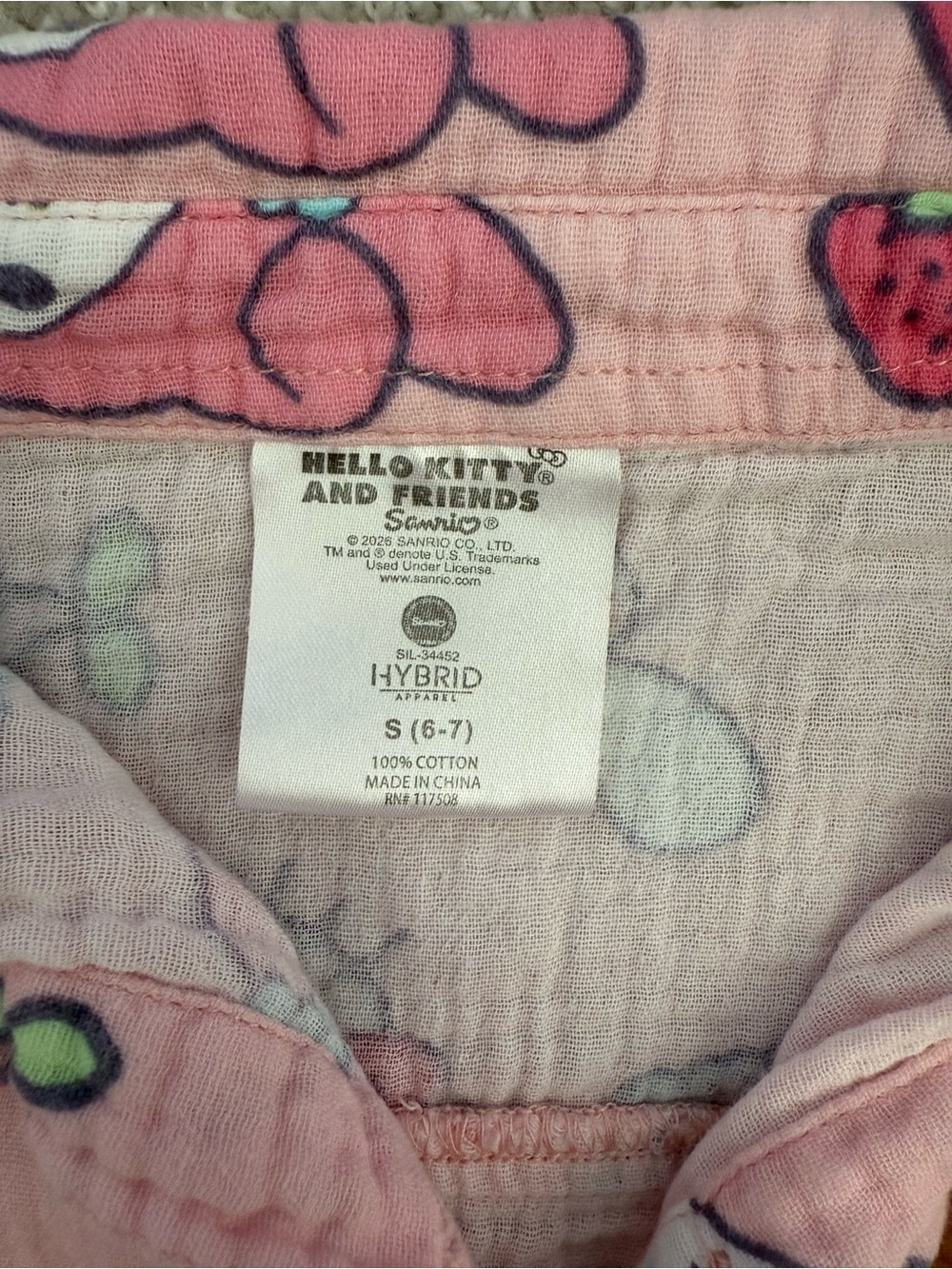 Hello Kitty top - Picture 2 of 2